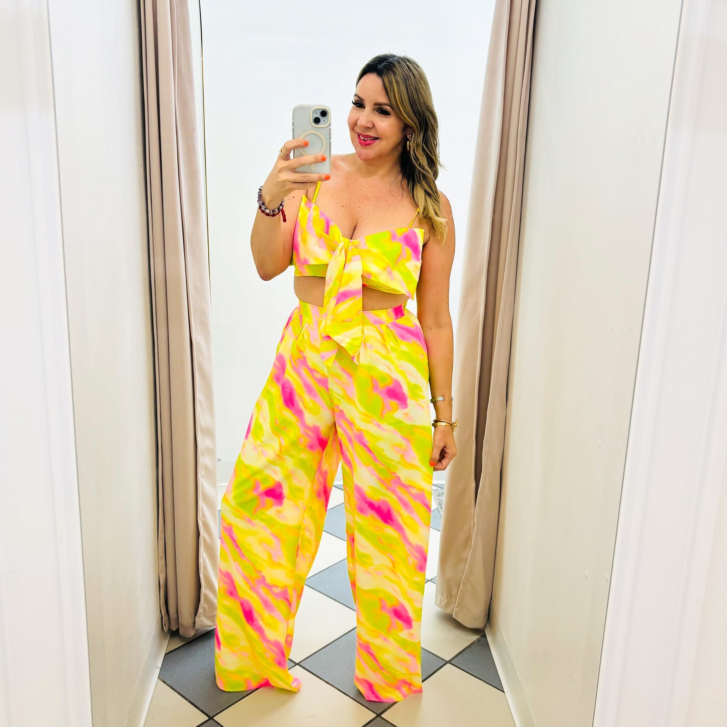 Samantha set